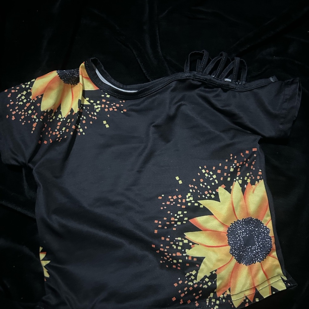 SHEIN Black Crop Top with Sunflower Design